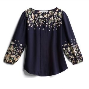 Collective Concepts Pazice Keyhole Neckline Blouse